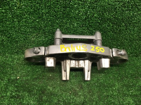 Траверса верхняя Kawasaki Balius 250-1
