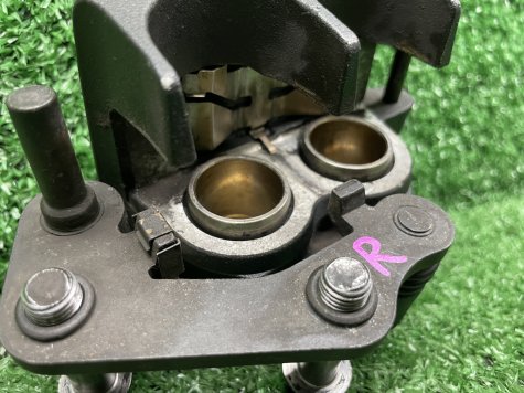 Суппорт правый Kawasaki Ninja 400 14-17 год-2