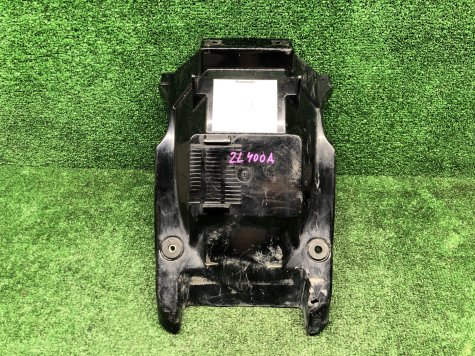 Пластик подрамника Kawasaki ZL400 Eliminator-0