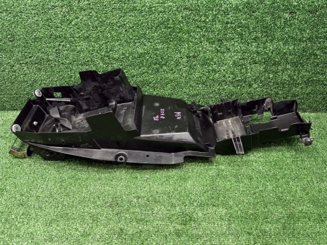 Пластик подрамника Kawasaki ZX9R ZX-9R 98-99-1
