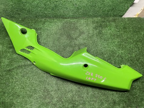 Хвост левый Kawasaki ZXR 250 91-98-0