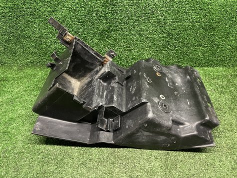 Пластик аккумулятора Kawasaki ZXR 750 J 91-92-1