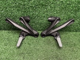 Кронштейны пассажира Kawasaki ZZR 1400 ZX14 06-11