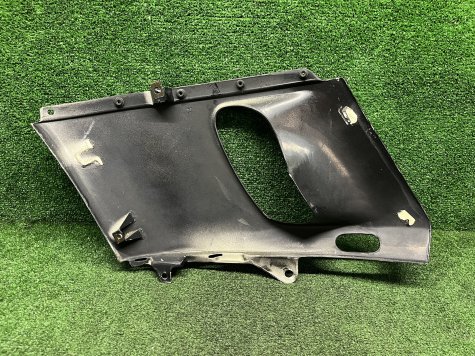 Пластик жабра правая Kawasaki ZZR 400 400-2-3