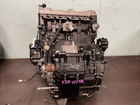 Мотор двигатель Suzuki GSR 400 K719-2