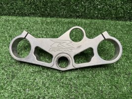 Траверса верхняя CNC Suzuki GSX-R 1000 K1 K2 