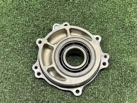 Крышка подшипник вала КПП Suzuki GSX-R 1000 09-11-1