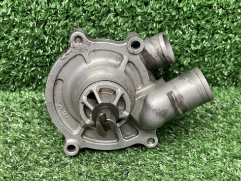 Помпа Suzuki GSX-R 600 750 K6 K7-1