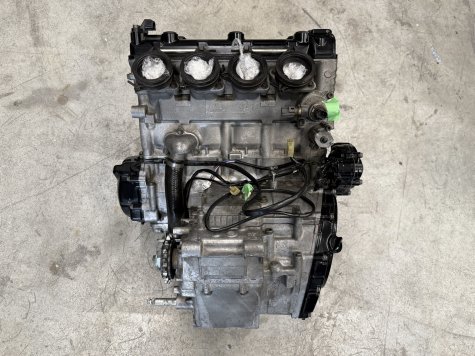 Двигатель Suzuki GSX-R 750 98-00 R731-4