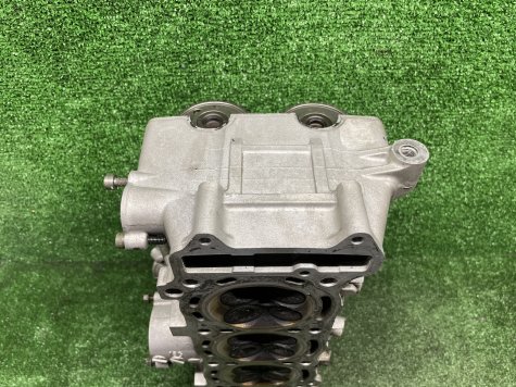 Головка блока ГБЦ Suzuki GSX-R 1000 K3 K4 T712-2