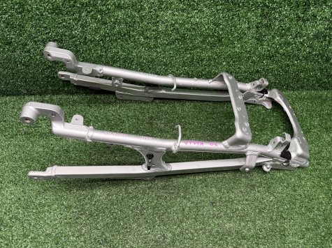 Подрамник задний Suzuki SV1000 VT54A-0
