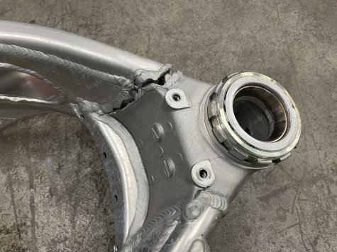 Рама с документами Suzuki TL 1000 R-2