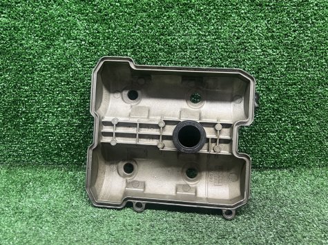 Крышка клапанах перед Suzuki TLR TL 1000 R-1