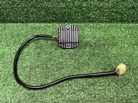 Реле зарядки Yamaha XVS 400 650 Drag Star 5KP-0