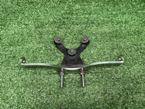 Кронштейн фары Yamaha XVS 400 650 1100 Drag Star 5KP-1