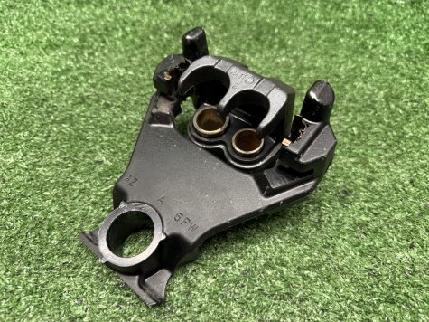 Суппорт задний Yamaha R1 02-03 5PW-2