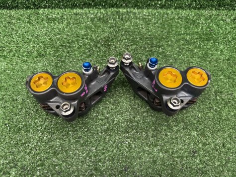 Суппорта передние Yamaha R1 02-03 5PW-1