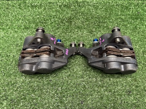 Суппорта передние Yamaha R1 02-03 5PW-2