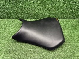 Сиденье водителя Yamaha R1 02-03 5PW