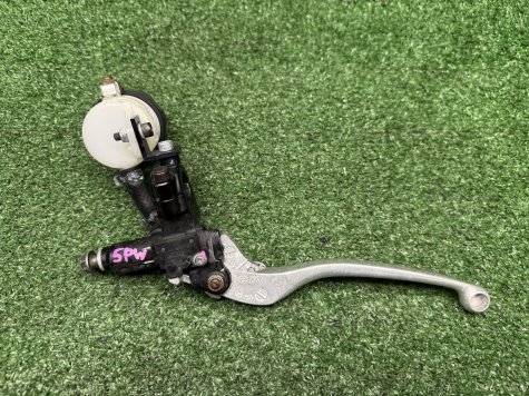 Тормозная машинка передняя Yamaha R1 02-03 5PW-3
