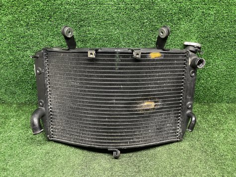 Радиатор Yamaha R1 04-06 5VY-1