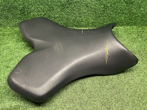 Сиденье водителя Yamaha R1 04-06 5VY-1