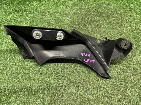 Пластик левый крепление Yamaha R1 04-06 5VY-1