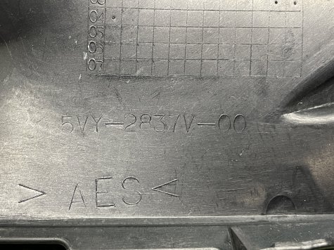 Пластик воздуховода левый Yamaha R1 04-06 5VY-2