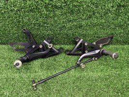 Кронштейны водителя Yamaha R1 04-06 5VY