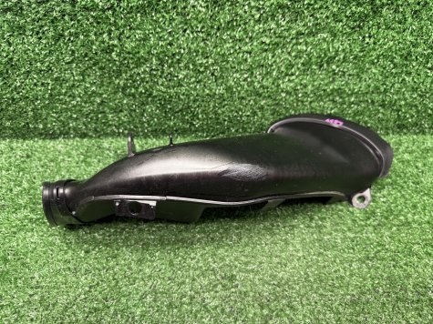 Воздуховод левый Yamaha R1 04-06 5VY-1