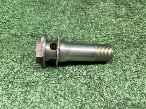 Болт масляного куллера Yamaha YZF R1 04-06 5VY-0
