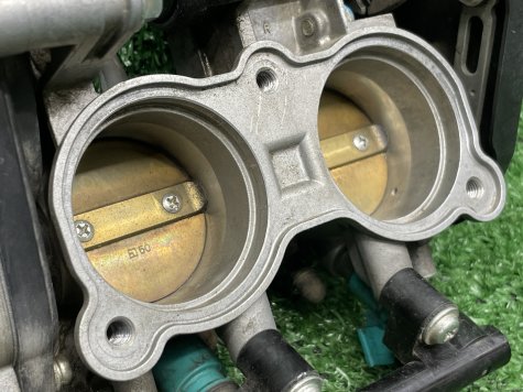 Дроссель инжектор  Yamaha R1 09-11 14B-3