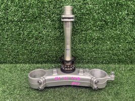 Траверса нижняя Yamaha R1 09-14 14B