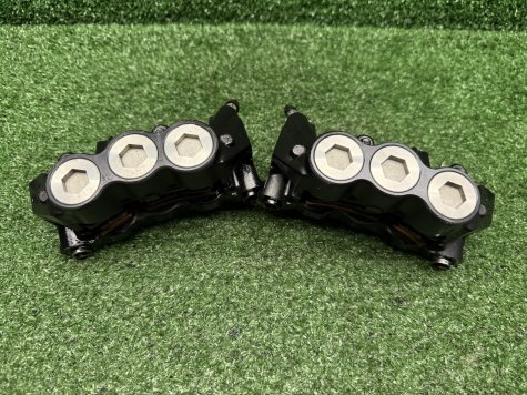 Суппорта передние Yamaha R1 09-11 14B-4