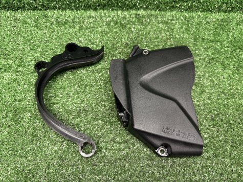 Крышка звезды Yamaha R1 09-14 14B-0