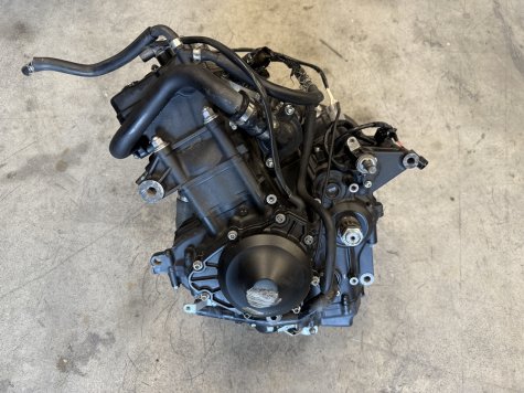 Двигатель мотор Yamaha R1 09-11 14B N519E-4