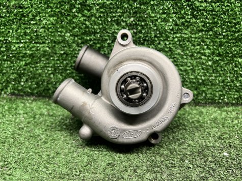 Помпа охлаждения Yamaha R6 08-16 год-1