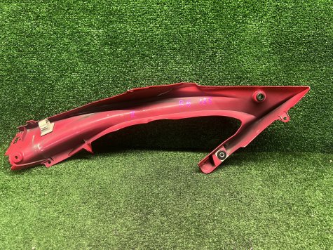Пластик верхний правый Yamaha R6 08-16 год-1