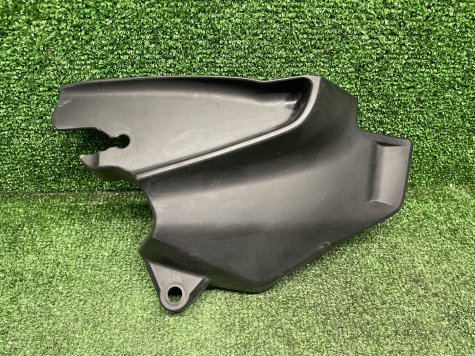 Пластик под баком правый Yamaha XT 250 Serow -0