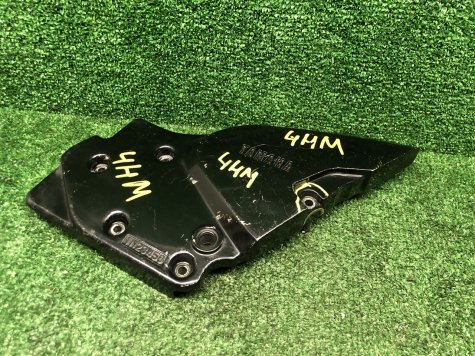 Крышка ведущей звезды Yamaha XJR 400 4HM-1