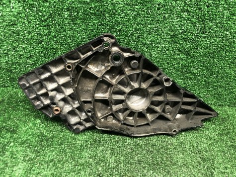 Крышка ведущей звезды Yamaha XJR 400 4HM-2