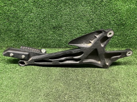 Кронштейн подножки левый Honda CBF 1000 SC64 -3