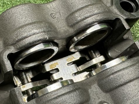 Суппорт правый левый Honda CBR 1000 RR SC59 -3