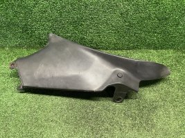 Пластик бака левый Honda CBR 1100 XX SC35