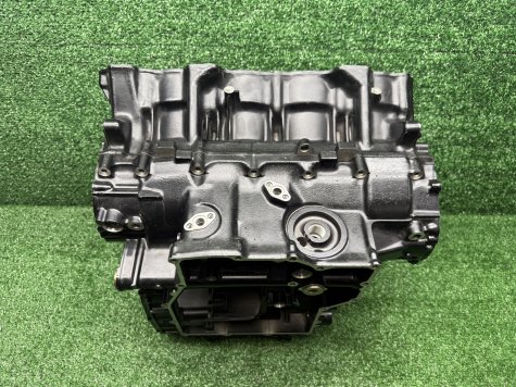 Картер двигателя Honda CBR 1100 XX SC35 -5