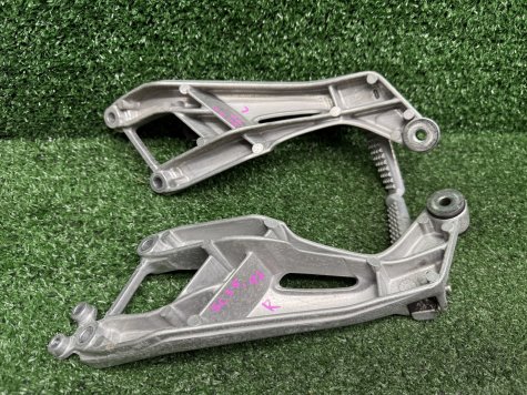 Кронштейны пассажира Honda CBR 1100 XX SC35 97-05-1