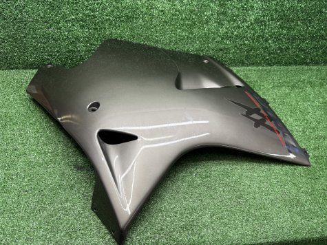Пластик боковой правый Honda CBR 1100 XX SC35 97-1