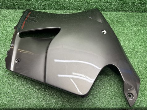 Пластик боковой правый Honda CBR 1100 XX SC35 97-2