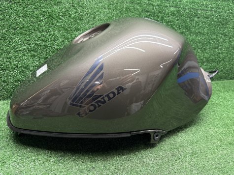 Бак ржавый Honda CBR 1100 XX SC35 97-3