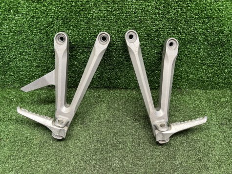Кронштейны пассажира Honda CBR 600 RR PC37 05-06-0